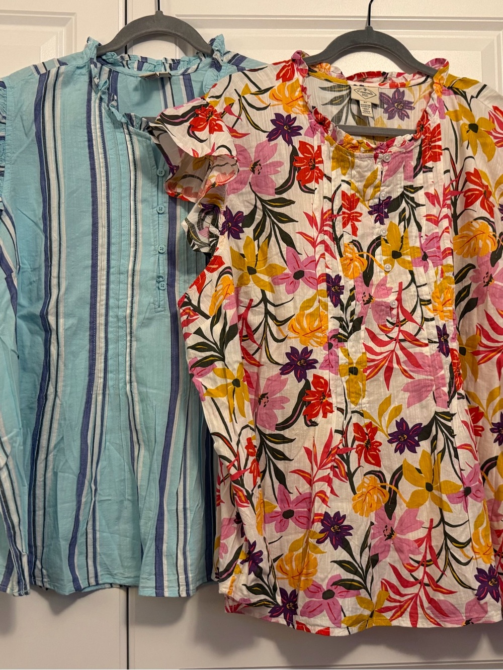 2 St. John's Bay Ladies Mixed Print Tank & Stripe Tops